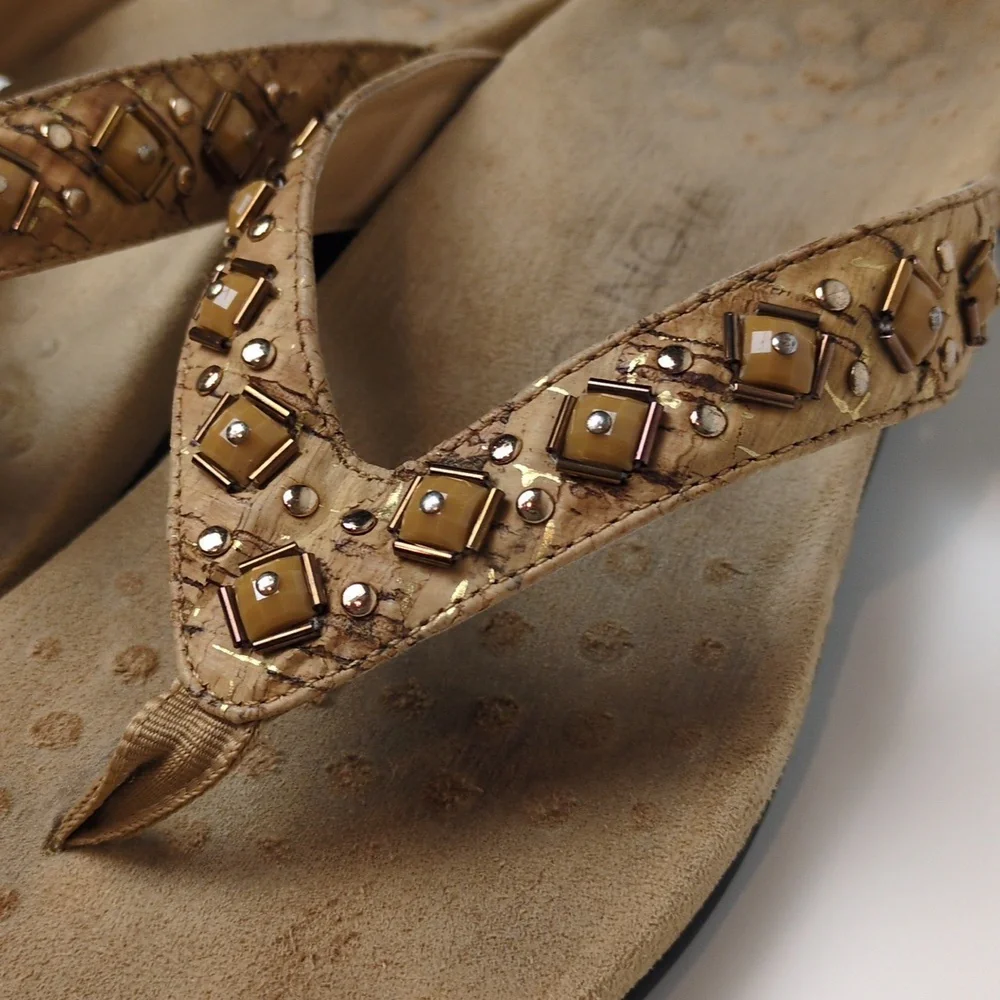 Vionic Floriana Tan Cork Embellished Suede Thong Flip Flop Sandals Women's 9